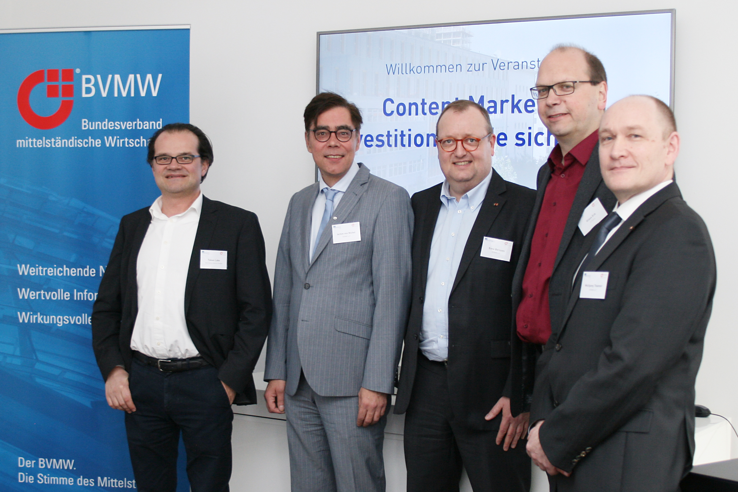 Tobias Lobe von Airmotion Media, Achim von Michel, Landesbeauftragter Politik, Pressesprecher und Leiter Landeswirtschaftssenat, Enno Bernzen, Generalsekretär des. Bundeswirtschaftssenates, Klaus Eck von d.tales und Wolfgang Thanner, Leiter des Kreisverbandes Wirtschaftsregion München (v.l.n.r)