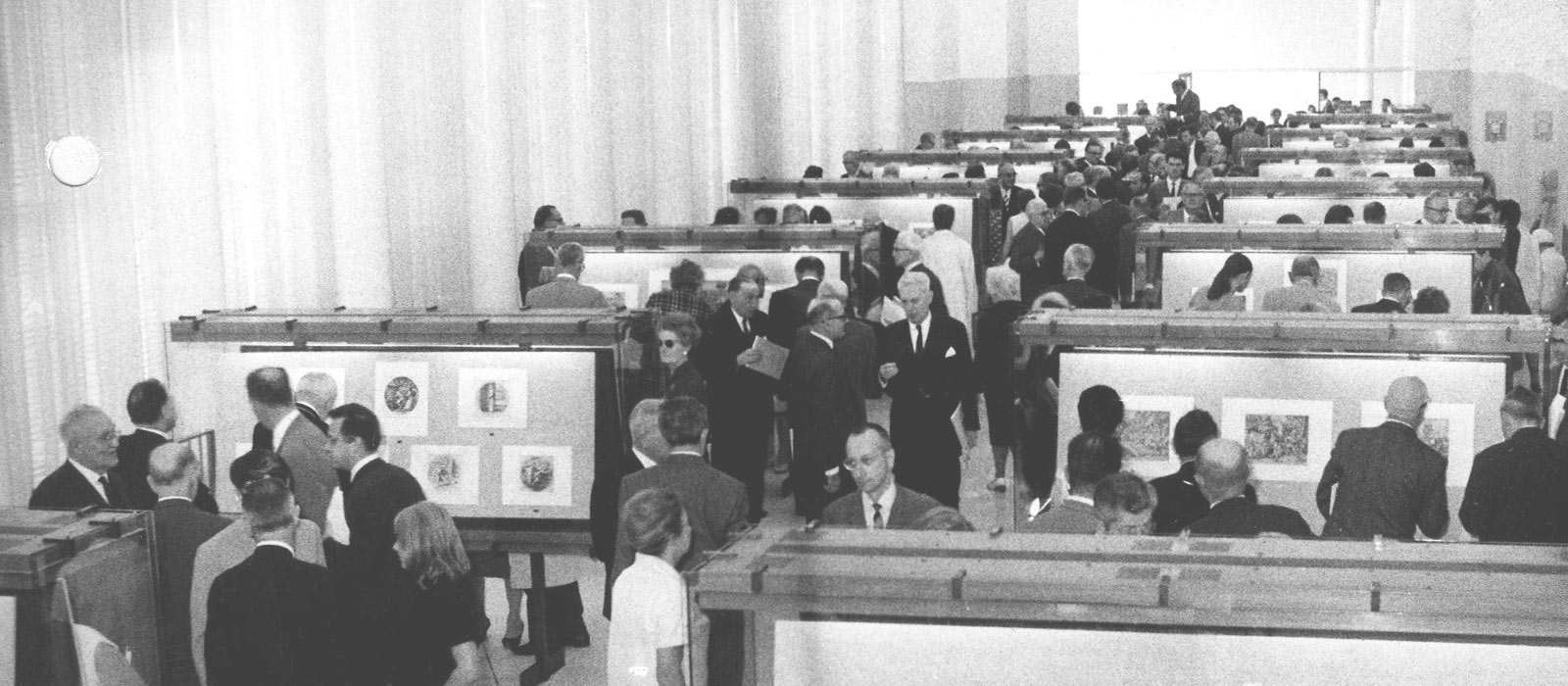 Eine Ausstellung über Brügel in der Albert I Bibliothek, 1969